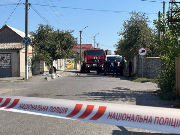 Жінки плакали, кричали, що вбивця «зарізав хлопчиків, як телят»: подробиці вбивства на Вінниччині двох старшокласників їхнім вчителем - INFBusiness
