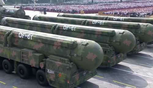 Лазери, підводні дрони та ракети, що б'ють по всьому світу: що показали на параді в Пекіні - INFBusiness