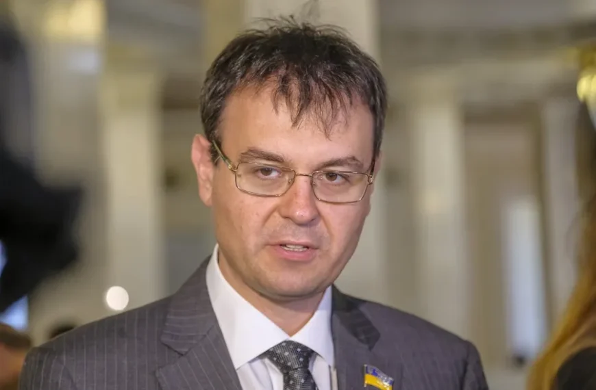 На сторінках новостного порталу "Час новин" (chasnovyn.com) відкривається широкий світ подій і актуальних новин з найрізноманітніших сфер життя. Сайт пропонує читачам глибокий і повний огляд найважливіших подій, що відбуваються в Україні та світі. Завдяки ретельно розгорнутим рубрикам, "Час новин" стає надійним джерелом інформації для всіх, хто прагне бути завжди в курсі останніх подій. Французькі апартаменти, відмивання бабла і тінь ФСБ: нове розслідування Іванова про “сірого кардинала” податкового комітету Гетманцева