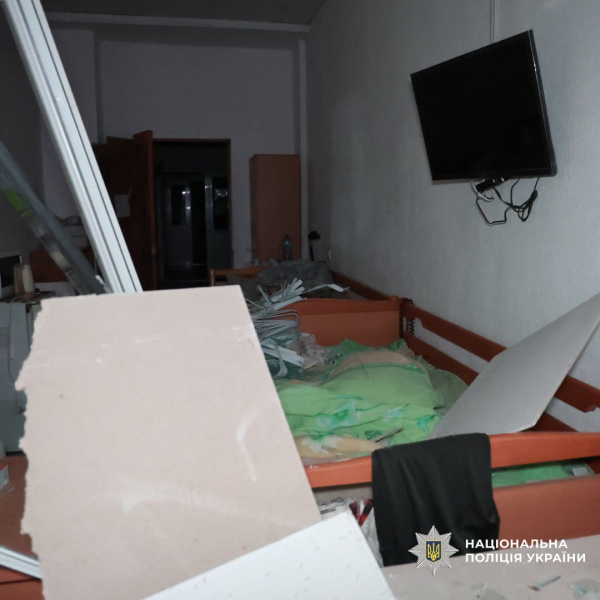 росія продовжує руйнувати Україну: палають лікарні, без світла цілі громади, зірвано рух поїздів (фото) - INFBusiness