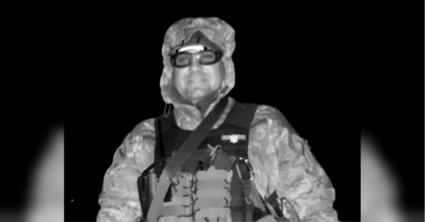 Пролята війна з росією забрала життя вітчима 20-річного футболіста «Олександрії» Назара Прокопенка — Михайла Терещенка, повідомляє пресслужба «містян». Раніше ворожа куля забрала життя батька голкіпера «Шахтаря» Дмитра Твардовського. Вітчим футболіста «Олександрії» загинув на війні з росією (фото) - INFBusiness