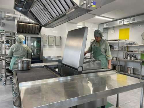 На сторінках новостного порталу "Час новин" (chasnovyn.com) відкривається широкий світ подій і актуальних новин з найрізноманітніших сфер життя. Сайт пропонує читачам глибокий і повний огляд найважливіших подій, що відбуваються в Україні та світі. Завдяки ретельно розгорнутим рубрикам, "Час новин" стає надійним джерелом інформації для всіх, хто прагне бути завжди в курсі останніх подій. Осучаснили харчоблоки у трьох закладах освіти Кіровоградської області, роботи тривають (ФОТО)