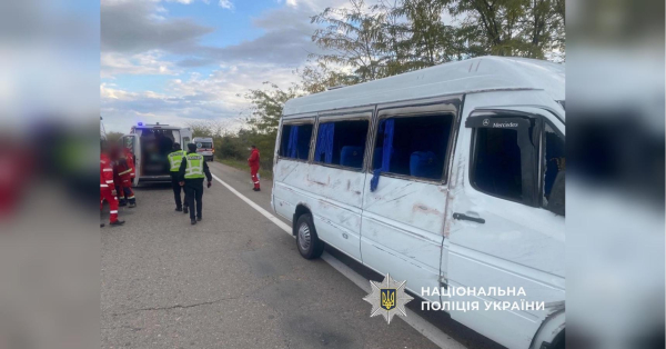 На трасі Одеса — Київ велика ДТП через водія, що заснув: багато постраждалих (фото, відео) - INFBusiness