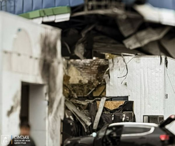Росія вдарила по залізниці в Сумах: пошкоджено вокзал, АЗС й будівлі шкіл, є поранені (фото) - INFBusiness