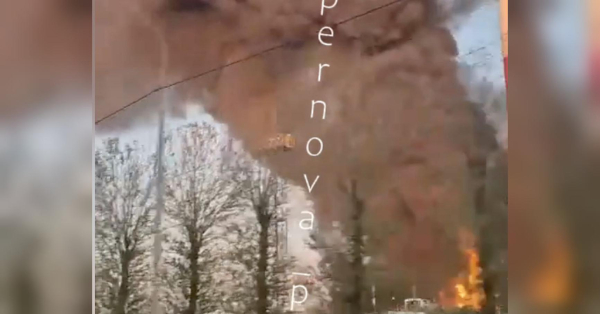 У російському Ярославлі сильна пожежа на НПЗ (фото, відео) - INFBusiness