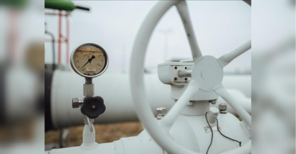 Європейський парламент пришвидшує відмову від російських нафти та газу — ЗМІ - INFBusiness