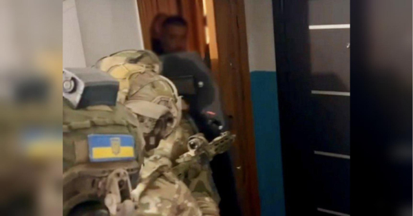 Надсилав «сувеніри» з боєприпасів: поліція затримала причетного до вибуху на «Укрпошті» в Києві - INFBusiness