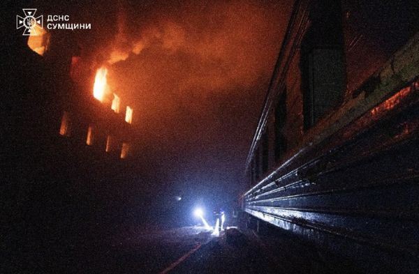 Дрони росіян масовано атакували Суми, є руйнування та поранені (фото) - INFBusiness