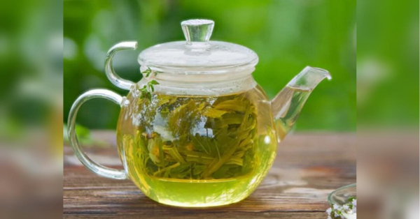 Дві-чотири чашки чаю на день можуть бути дуже корисними. Заміна солодких напоїв на несолодкий зелений чай принесе енергію та оздоровить серце, пише Real simple. Це дуже корисно для серця: який чай слід пити щодня - INFBusiness