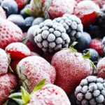 Фрукти, які краще купувати замороженими: ви будете здивовані - INFBusiness