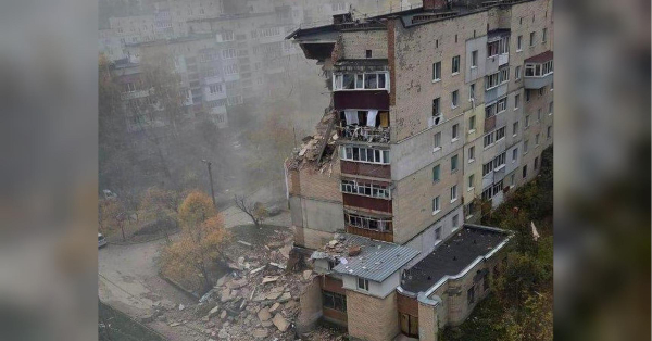 У Хмельницькому вибух у багатоповерхівці, обвалилися три поверхи: що відомо (фото) - INFBusiness