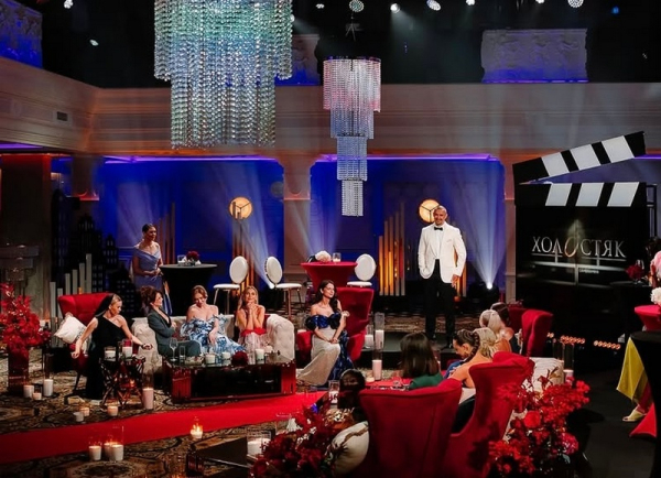 Тарас не втратив надію знайти справжнє кохання «Ми дуже розсварились»: всі подробиці першої Церемонії троянд на шоу «Холостяк» - INFBusiness