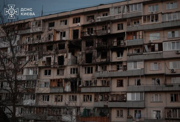 Ніч під завалами: Київ оговтується після нічної атаки рф — рятувальники витягли з-під руїн 68 людей - INFBusiness