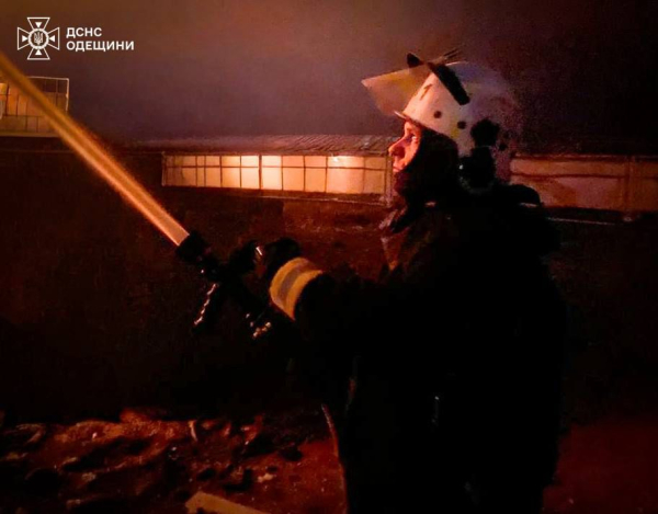 Майже сотня дронів по Україні: горять енергооб’єкти, є поранені (фото, відео) - INFBusiness