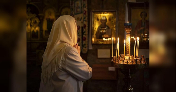 З 2023 року Православна церква України перейшла на новоюліанський календар, і тепер Різдво віряни святкують 25 грудня, а з 15 листопада до 24 грудня триває Пилипів піст (або Різдвяний піст, або Пилипівка). Після Великого це найтриваліший період посту. А назва його походить від свята, присвяченого вшануванню пам’яті апостола Пилипа (14 листопада), з наступного дня й починається піст. Без весіль, з гастрономічними і розважальними обмеженнями: як у Пилипівку українці готувалися до зустрічі найголовнішого зимового свята - INFBusiness