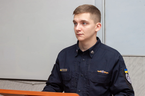 Стікаючи кров’ю, попередив про ворожу засідку: історія 23-річного Героя України, який віддав життя, рятуючи побратимів - INFBusiness