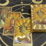 Козорогам — «Імператор» та контроль над ситуацією, Ракам — «Справедливість» та чесний вибір: таро-прогноз на 18 листопада - INFBusiness