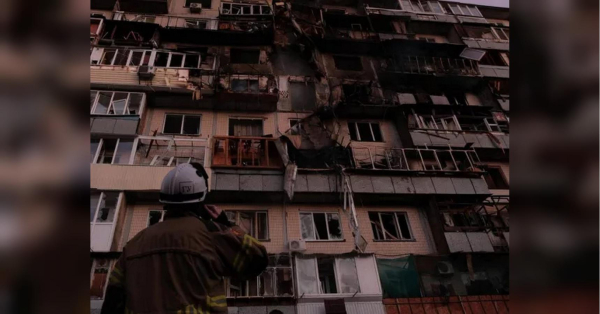 У ніч проти 14 листопада росія вчергове здійснила ракетно-дронову атаку по українських мирних містах. Під масованим ударом опинився Київ, де відомо вже про загибель п’ятьох людей, ще 27 отримали поранення. На жахливу ворожу атаку відреагували зірки на своїх сторінках у соціальних мережах. Багато хто з них провів ніч в укриттях та у підземних гаражах, переховуючись разом з дітьми. Біля нас прильоти: зірки відреагували на жахливу ракетну атаку столиці - INFBusiness