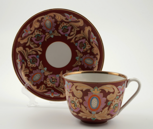 «Вінтажні чайні пари закохують у себе з першого погляду», — колекціонерка Людмила Карпінська-Романюк - INFBusiness