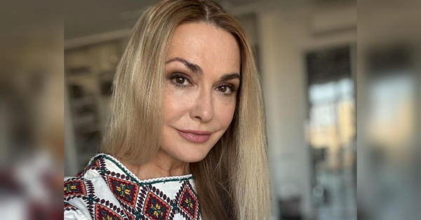 Українська акторка Ольга Сумська, яка ділилася рецептом пісочного пирога зі сливами, показала в Instagram Stories відео приготування міні-хачапурі з сиром. Бюджетно, швидко і неймовірно смачно: Сумська показала, як приготувати ідеальні хачапурі - INFBusiness