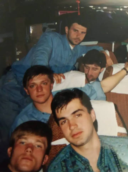 З Юрієм Максимовим, Сергієм Дірявкою, Володимиром Горілим та Сергієм Беженаром Ексфутболіст збірної України помер у 54 роки після матчу ветеранів у Луцьку (фото) - INFBusiness