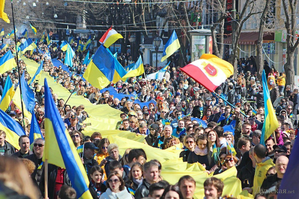 «Коли в країні війна, кожен має робити те, що в нього найкраще виходить», — письменниця Зоя Казанжи - INFBusiness