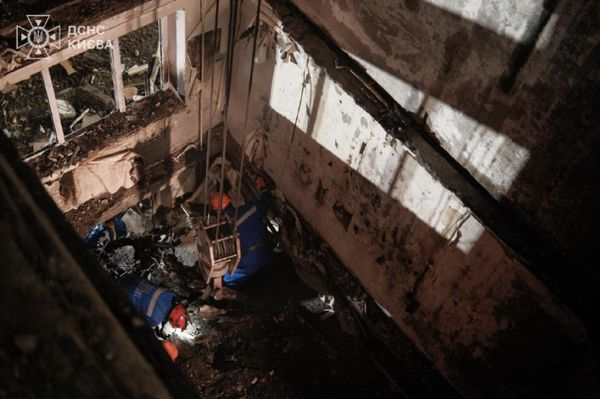 Ніч під завалами: Київ оговтується після нічної атаки рф — рятувальники витягли з-під руїн 68 людей - INFBusiness