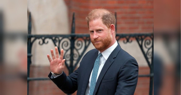 Принц Гаррі, яки разом з дружиною Меган «відзначився» на зірковій вечірці сімейства Кардаш'ян, написав особисте есе на День пам'яті, згадавши час, проведений вдома, у Великій Британії. «Я не вибачаюся за це»: вигнанець принц Гаррі написав правду про Велику Британію - INFBusiness