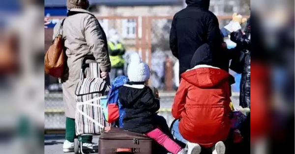 В результаті війни багато українців були змушені покинути рідні домівки і шукати орендоване житло у більш безпечних регіонах України. При цьому такі люди хочуть легалізуватися на новому місці перебування і отримати реєстрацію, щоб мати хоч мінімальні гарантії для себе та сім'ї. Чи дає регістрація право власності на житло: це має знати кожен власник нерухомості - INFBusiness