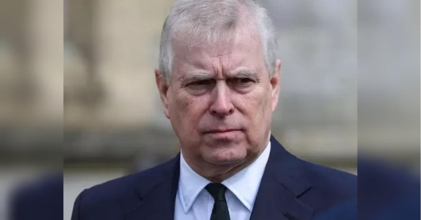 «Тиняється навколо будинку та лається»: позбавленого титулів принца Ендрю підтримала його колишня дружина Сара Фергюсон - INFBusiness