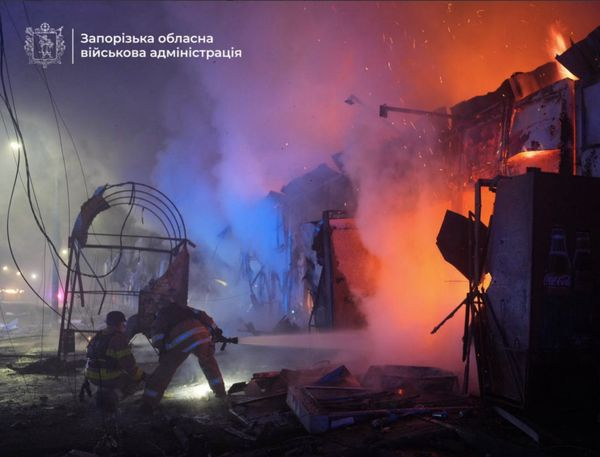 Атака росії на Запоріжжя: авіабомба влучила по міському ринку, є загиблі та поранені (фото, відео) - INFBusiness