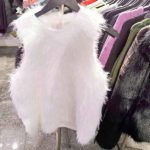 Пухнаста безрукавка — тепло та стильно: але є нюанси, які потрібно враховувати - INFBusiness