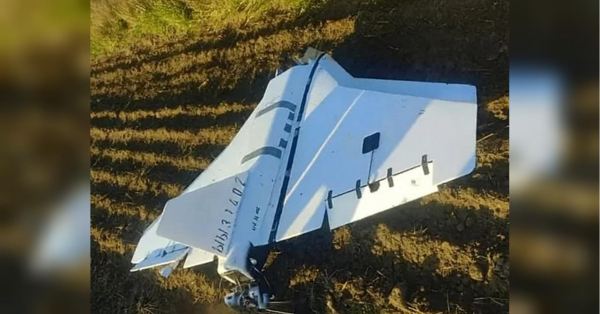 Генерал-лейтенант Мацей Кліш розповів, що в ніч з 9 на 10 вересня, коли польський повітряний простір порушили російські безпілотники, загроза була серйознішою, ніж передбачалося в попередніх повідомленнях. Деякі з цих дронів несли вибухівку. «Твердження про те, що це були картонні та паперові предмети, не зовсім відповідає дійсності», — сказав генерал Кліш, пише RMF24. Інцидент з дронами над Польщею: генерал розкрив деталі - INFBusiness