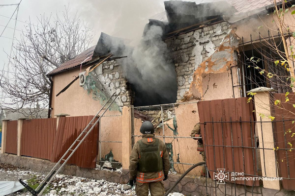 Пожежі, руйнування і сотні ударів: росія атакувала українські регіони, палають школи та будинки - INFBusiness