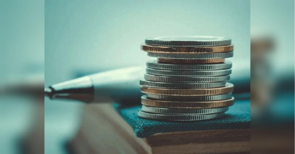 В кінці жовтня та на початку листопада частина пенсіонерів зіткнулися з «несподіваною» ситуацією — вони двічі отримали гроші. Невже неочікувано перерахували пенсію, зацікавились українці. Несподівано підвищили пенсію? Чому деякі пенсіонери стали отримувати виплати двічі на місяць - INFBusiness