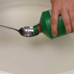 Пролили зеленку на підлогу чи пожовтіла білизна? Еспертка Марина порадила аптечні засоби, які «творять чудеса» - INFBusiness