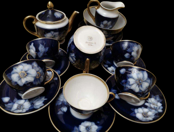 «Вінтажні чайні пари закохують у себе з першого погляду», — колекціонерка Людмила Карпінська-Романюк - INFBusiness