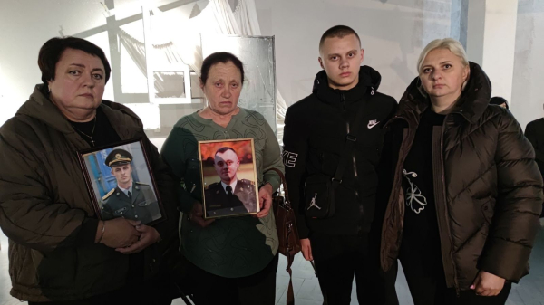 «Якби наші сини не підірвали Гостомельський міст, колона російських спецпризначенців могла за 10 хвилин дістатись Києва», — мати героя - INFBusiness