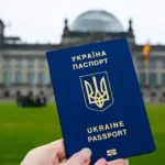 Статус біженця скасують: як українцям легально залишитись у ЄС після - INFBusiness