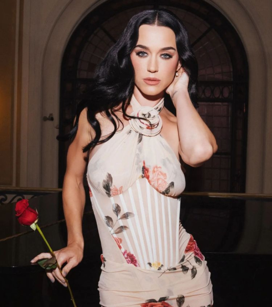 Кеті Перрі, яка звикла до того, що колишній коханий Орландо Блум постійно її підводив, збирається зустріти наступні Різдво та Новий рік у компанії свого нового бойфренда, 53-річного Джастіна Трюдо. Кеті Перрі та Джастін Трюдо планують зустріти новорічні свята разом - INFBusiness