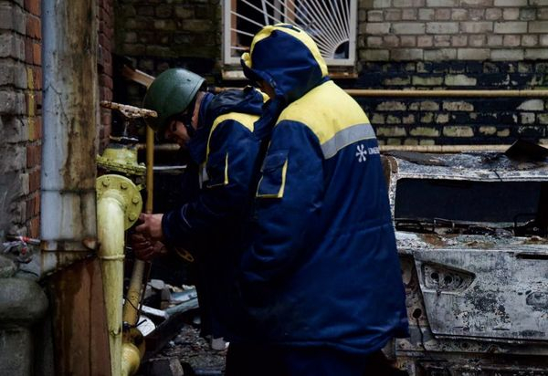 Росіяни масовано атакували Дніпро та місто Берестин на Харківщині: є руйнування та жертви (фото, відео) - INFBusiness