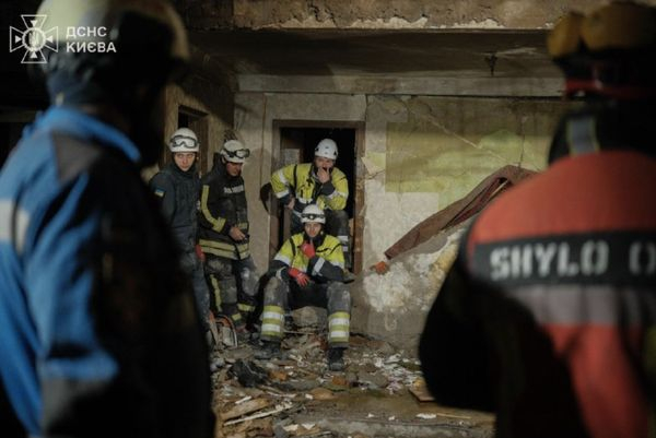 Ніч під завалами: Київ оговтується після нічної атаки рф — рятувальники витягли з-під руїн 68 людей - INFBusiness