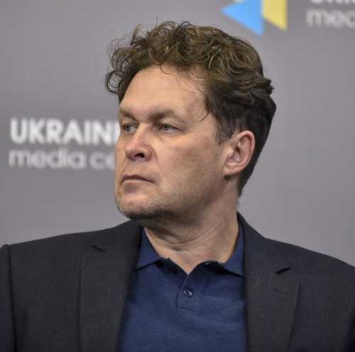 Євген Магда: Можливо, хтось корупційним скандалом передає вітання президенту Зеленському - INFBusiness