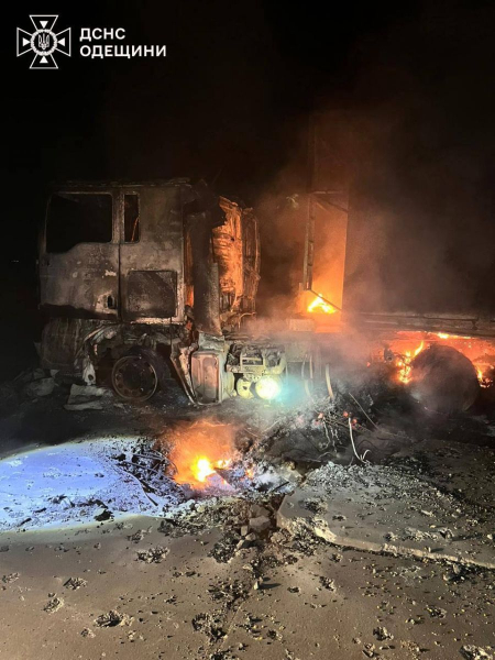 Росіяни вдарили балістикою по портах Одеської області: багато загиблих та поранених (фото, відео) - INFBusiness