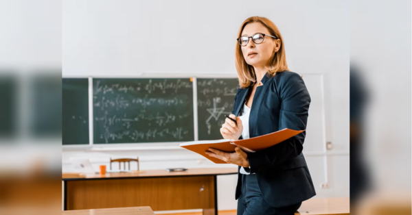 У наступному році зарплату вчителям збільшать: на скільки і чому це не межа - INFBusiness
