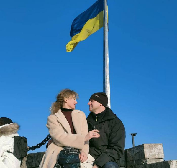 «Буває, що після влучання декількох куль ворог біжить на адреналіні. Моє завдання — поцілити йому в голову»: снайперка «Танго» про війну - INFBusiness