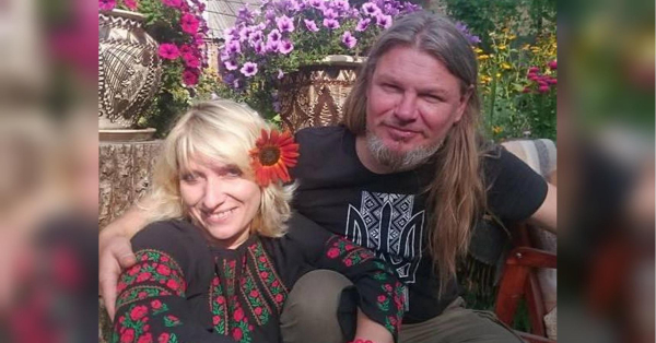 «У наш дім поцілив російський дрон»: попри це подружжя Попових зі Слов’янська знову створює розписний посуд, який замовляють у ЄС і США - INFBusiness