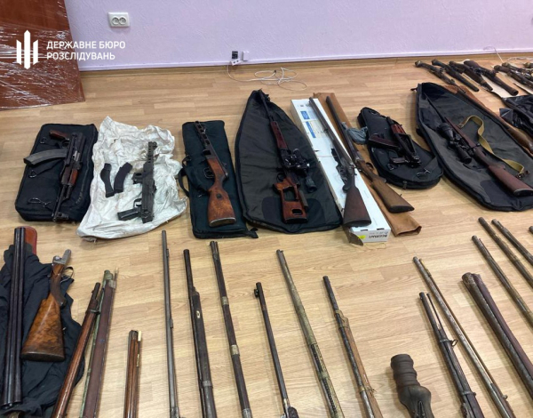 Колишній нардеп-злодій передав музею тисячі артефактів, викрадених із Криму (фото) - INFBusiness