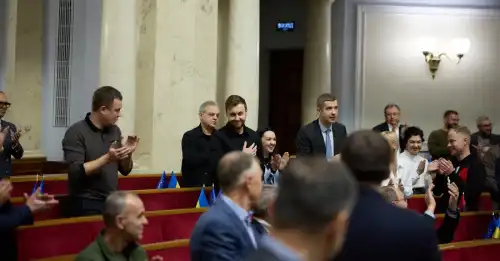 Рада зобов'язала міністрів приходити до парламенту в разі свого звільнення - INFBusiness