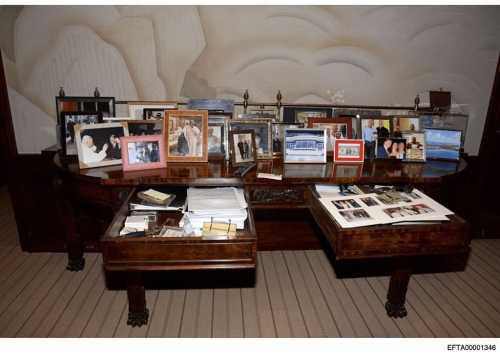 Нове у справі Епштейна: 14-річна дівчинка, президент США та принц, який шукає неналежних друзів - INFBusiness